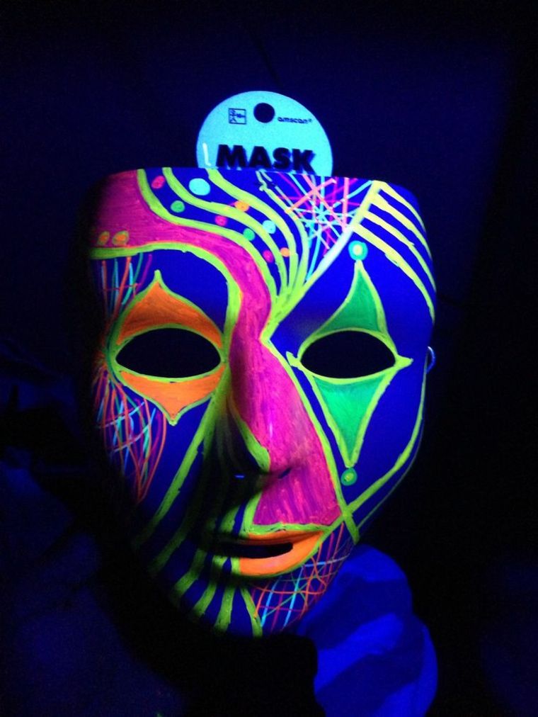 Idea originale maschera di Halloween fai da te