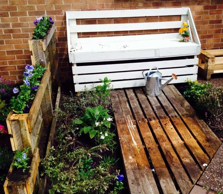 diyパレットプランターjardiniere-idee-en-pallet-deco-exterior-wood-plants-diy