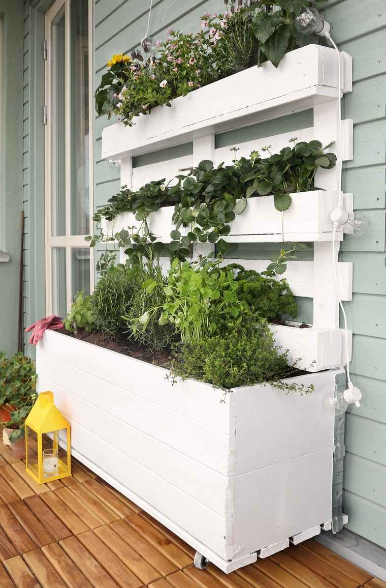 ötletek-ültető-raklap-deco-erkély-külső-növények-fa