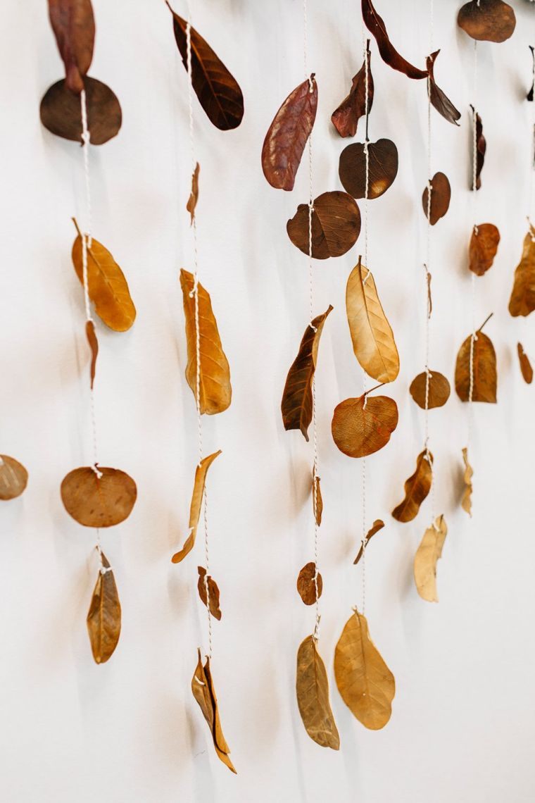 deco-idea-diy-autumnal-suspension-dead-leaves