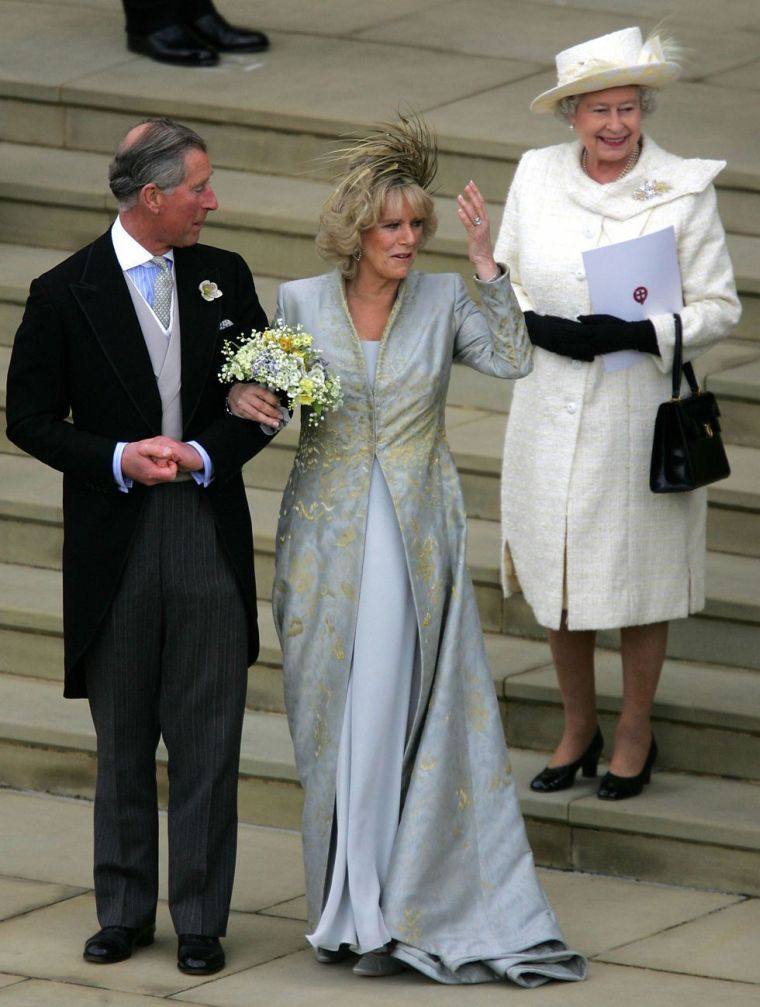 2005 Elžbieta II Camilla