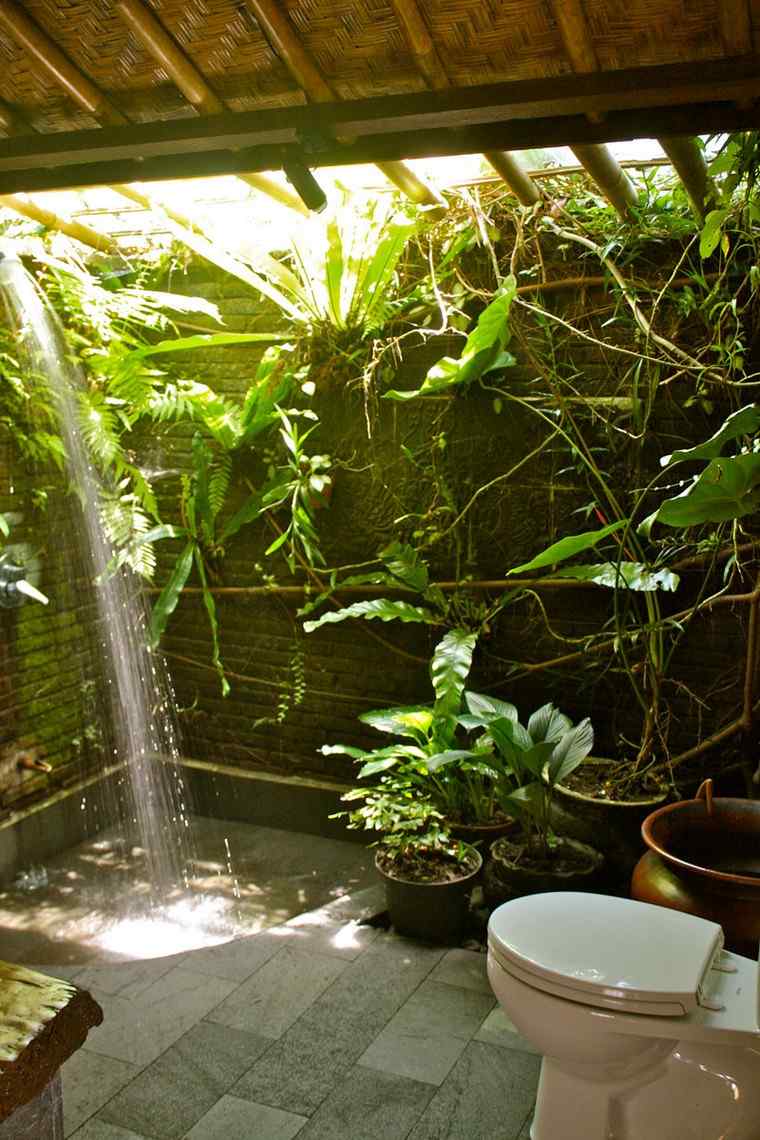saulės sodo dušas-sarinbuana-eco-lodge-Bali