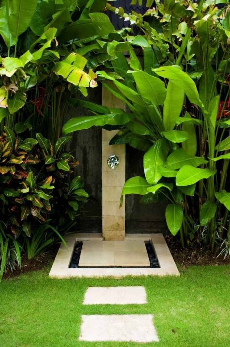 deco-idee-outdoor-shower-garden-villa-bugis