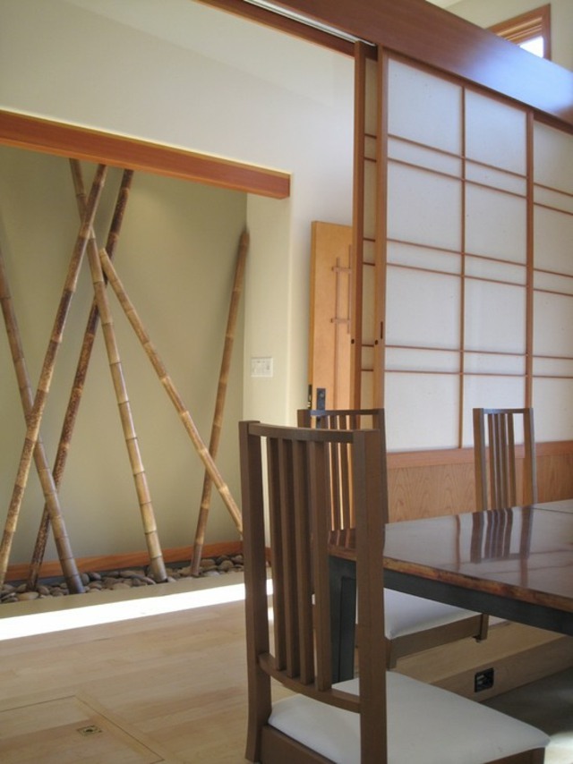 モダンな竹の壁の装飾
