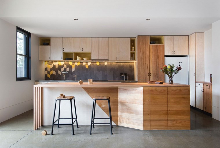piano di lavoro della cucina in legno - stile minimalista