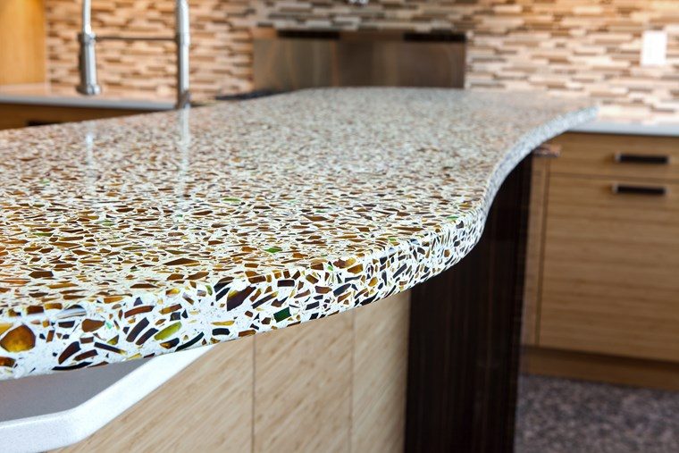 piano di lavoro cucina terrazzo con forme curve