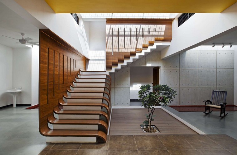 belsőépítészet ház lépcső fafa japán zen viaszosított beton padló ötletek