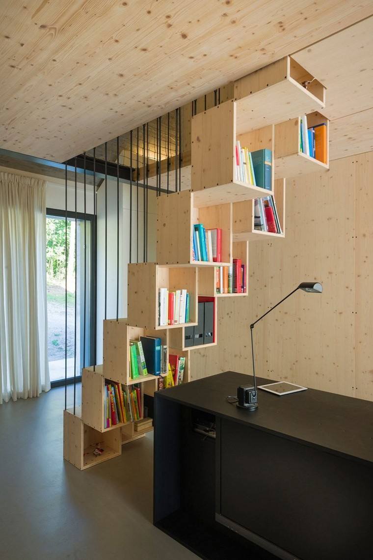 fa lépcsőház könyvtár tárolóhely modern belsőépítészet fa mennyezet