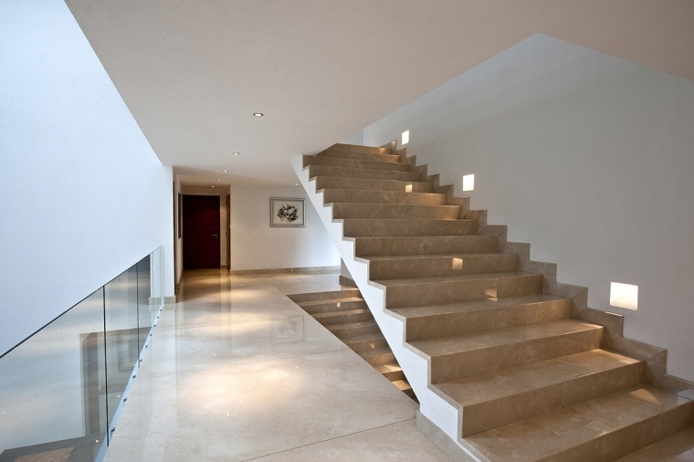 elegantno unutarnje stubište