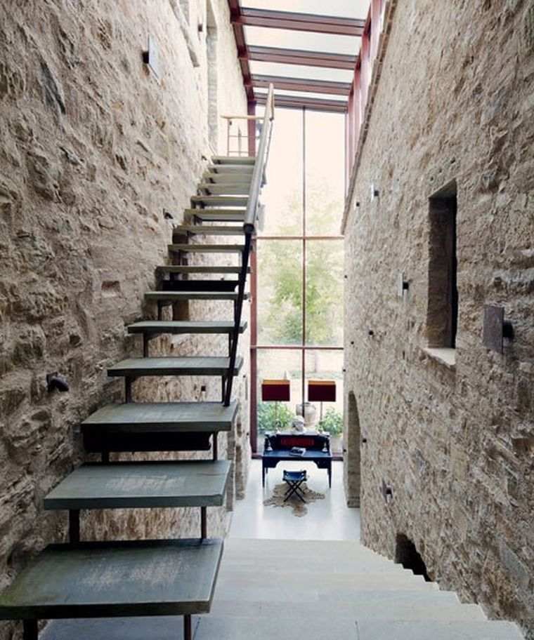moderne ideje za ukrašavanje malih stubišta viseća metalna produžna kuća