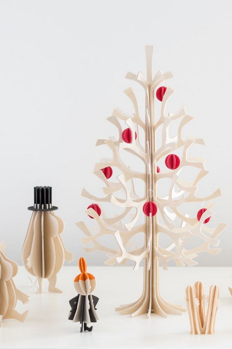 albero-di-natale-in-legno-alternativo