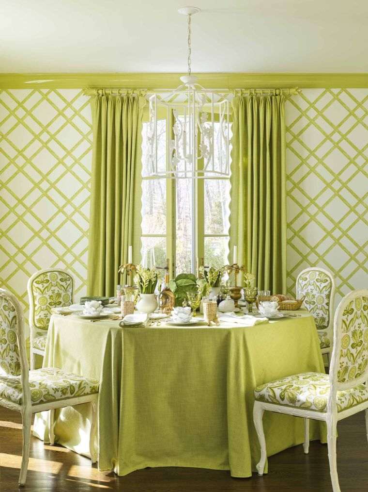 sala da pranzo in verde chiaro