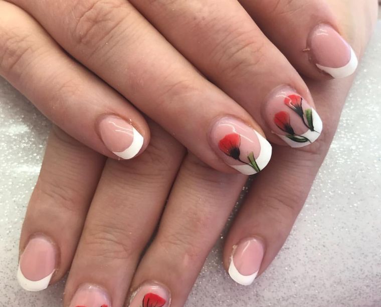 model-nail-french-gel-idee-deco