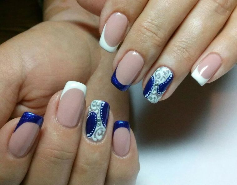 deco-nails-gel-french-nail-art-blue