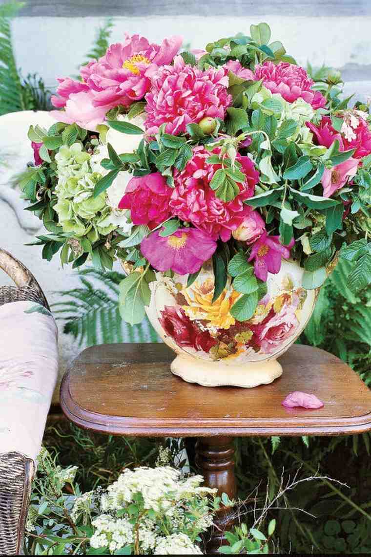 Idea di decorazione della tavola di Pasqua idea bouquet di fiori decorare vaso idea decorazione originale