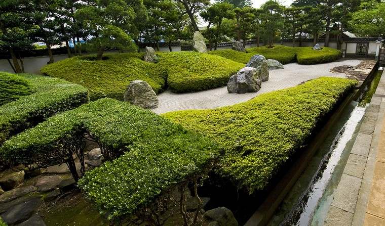 nagy kőkert dekoráció japán kert dekorációs ötlet zen kert