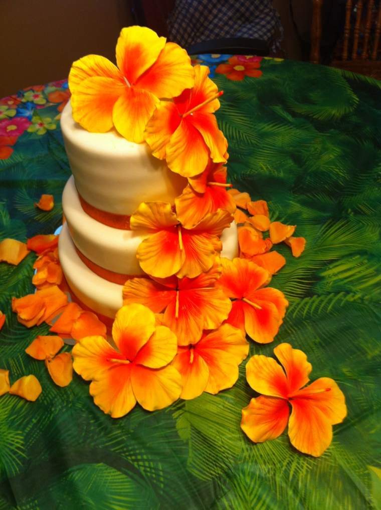 tropinių gėlių vestuvių dekoras