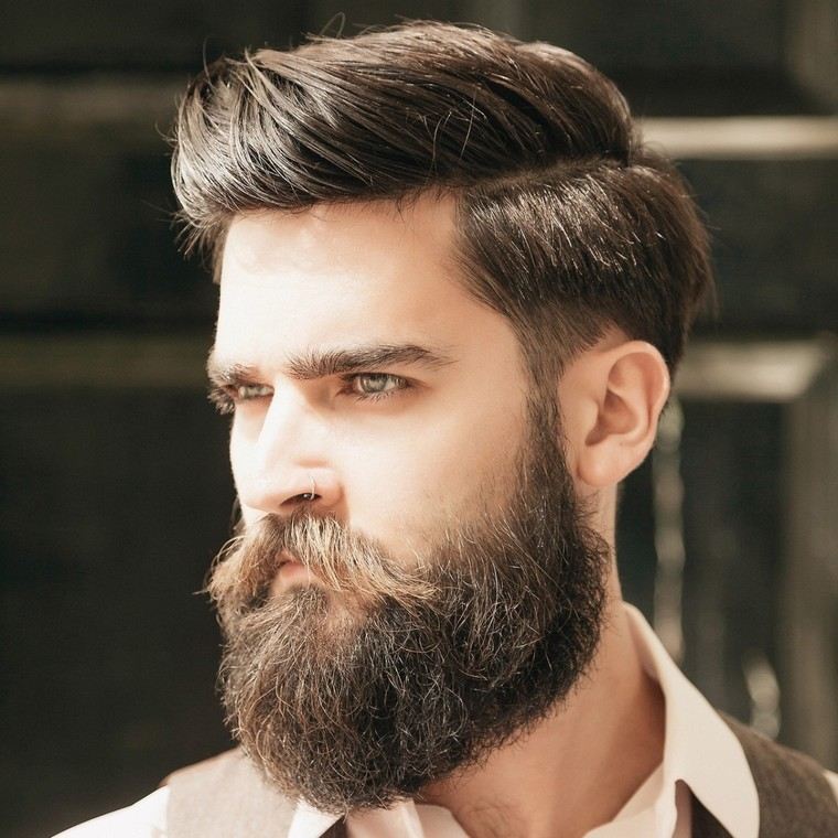taglio di capelli in stile barba da uomo