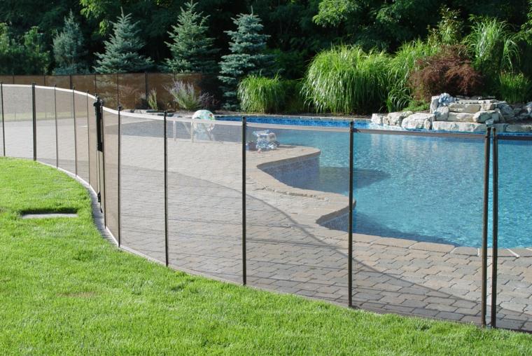 idea recinzione occultazione piscina all'aperto