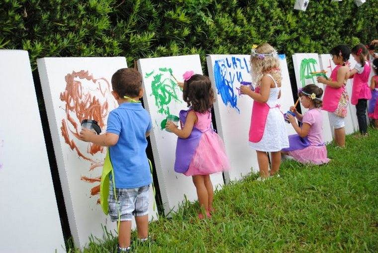 idea di decorazione di compleanno in cartone da disegnare