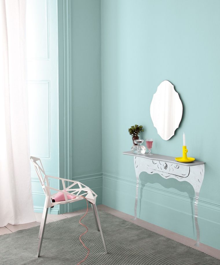 pastello-vernice-azzurro-parete-idea-deco