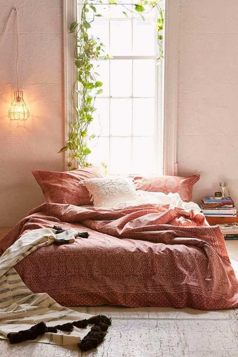 suaugusiųjų miegamojo lovos platformos laipiojimo augalas boho stiliaus natūrali apdaila