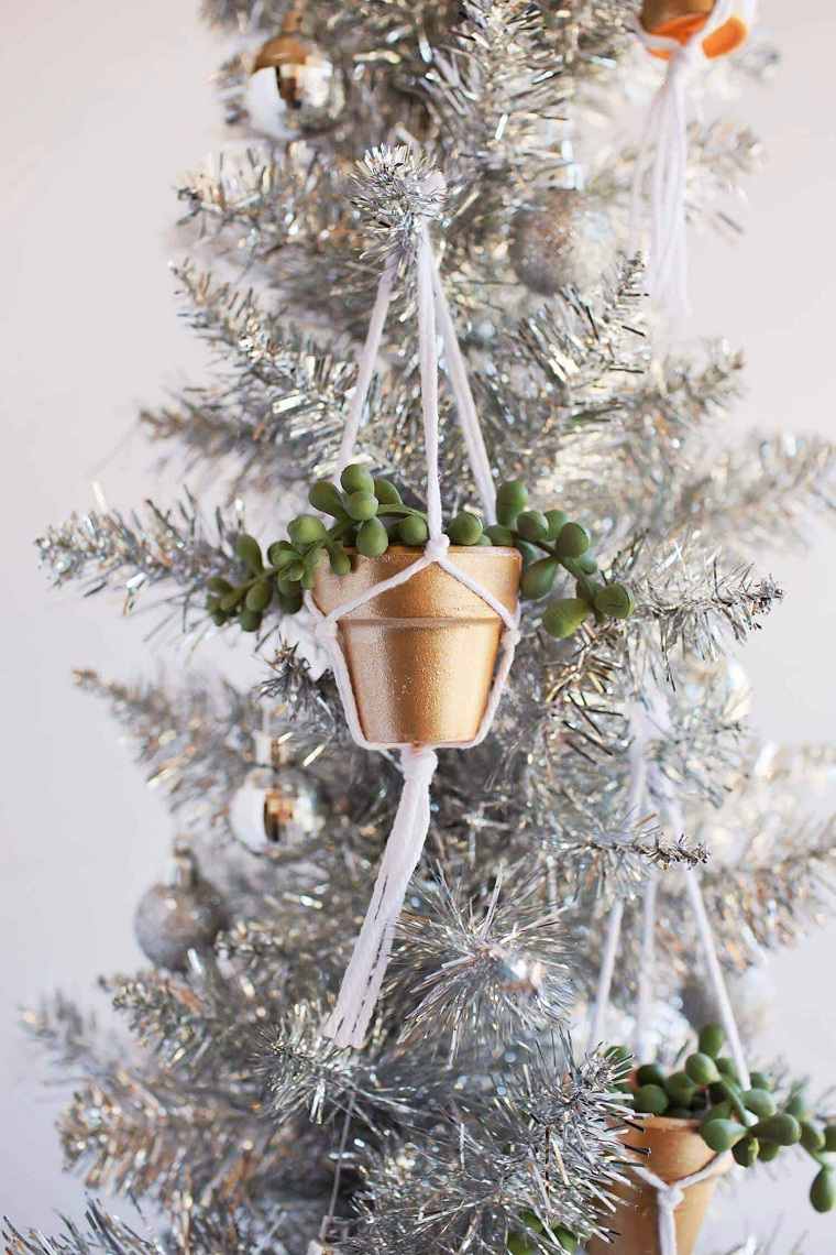 idea originale per la decorazione dell'albero di Natale da appendere d'oro