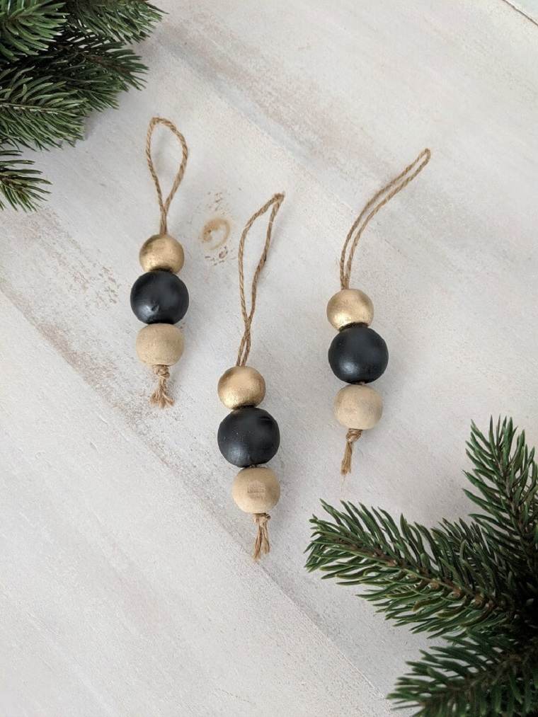 diy-deco-christmas-tree-do-it-yourself-wooden-balls