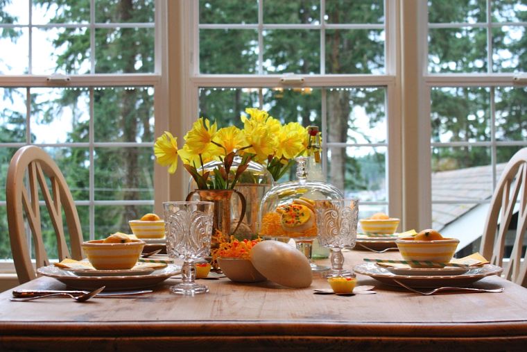 Idea decorazione tavola primavera centrotavola decorazione floreale narciso