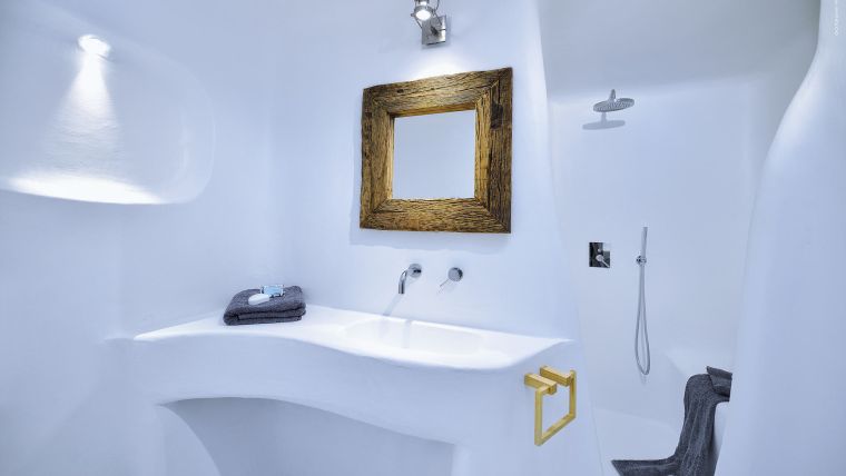 idea di decorazione toilette-design-bianco-mediterraneo