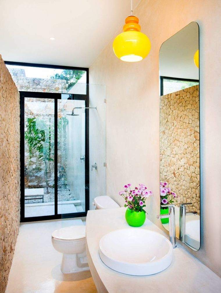 idėja padidinti jūsų mažą modernų vonios kambario plėtinį