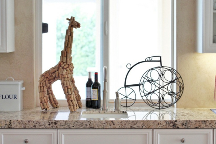 Idea di decorazione di tappi per vino giraffa