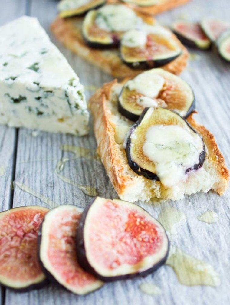 semplice-crostini-pasto-estivo-ricetta