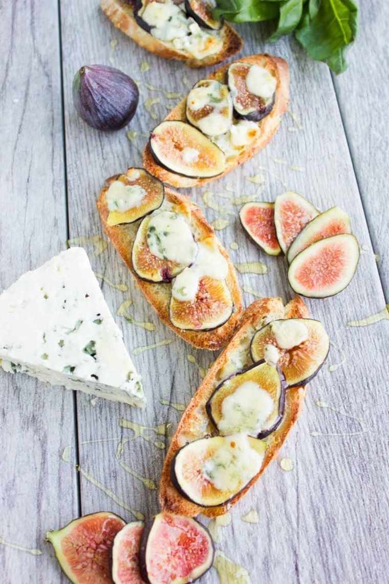 crostini-aperitivo-ricetta-semplice