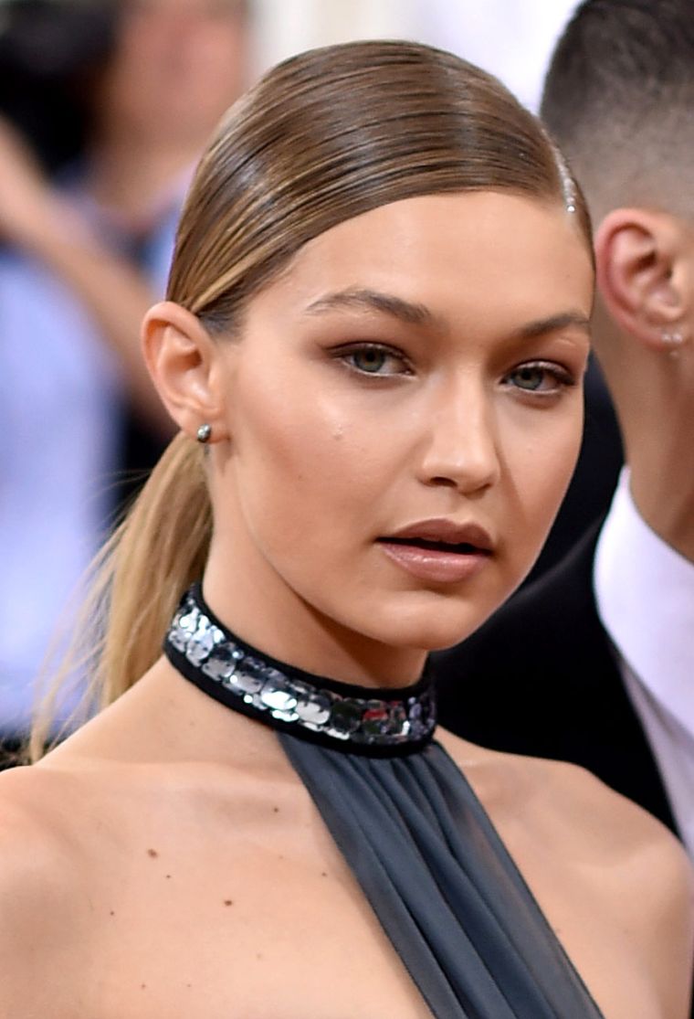 Stilinga Gigi Hadid šukuosena