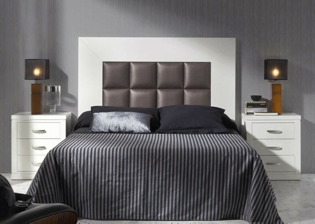 ideje za dekor spavaće sobe-prirodne boje-tapete-sivi-uzorci-uzglavlja-crno-bijela-posteljina-crno-bijeli noćni ormarići ideje za dekor spavaće sobe