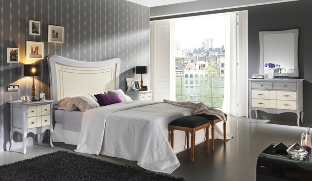 ideje za dekor spavaće sobe-prirodne boje-zidove-sivi-tepih-namještaj-bijelo-bijele-uzglavlja-zavjese-tanke ideje za uređenje spavaće sobe