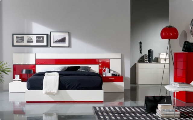 hálószoba dekorációs ötletek-természetes-színek-falak-fehér-szürke-fej-ágy-fehér-piros-szőnyeg-fekete-fehér