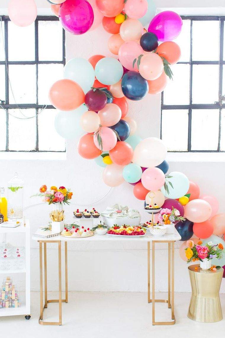 idee deco palloncini capodanno-buffet freddo