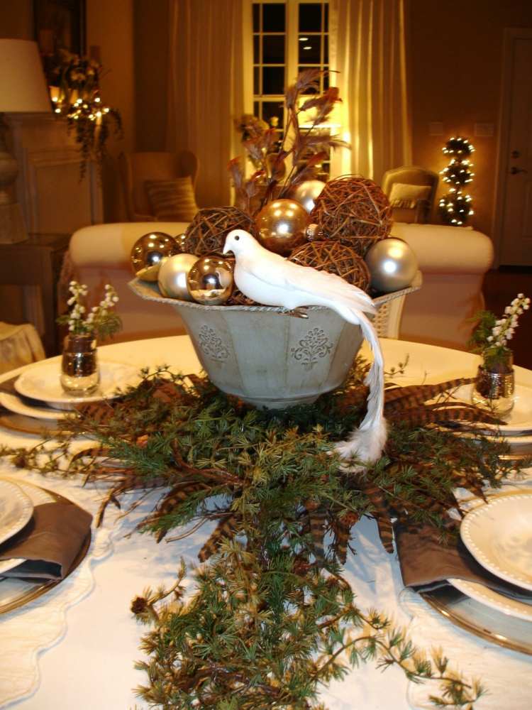 elegantan ukras božićnog stola 
