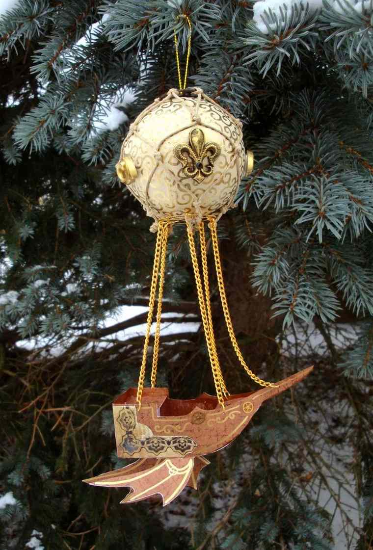 Karácsonyi dekorációs ötletek futurisztikus retro labda karácsonyfa dekoráció