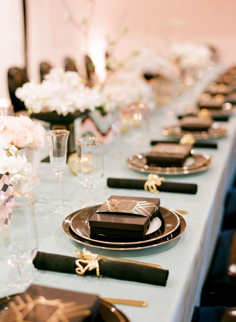 crno-zlatni dekor za-vjenčanje-stol-veliki-prijem