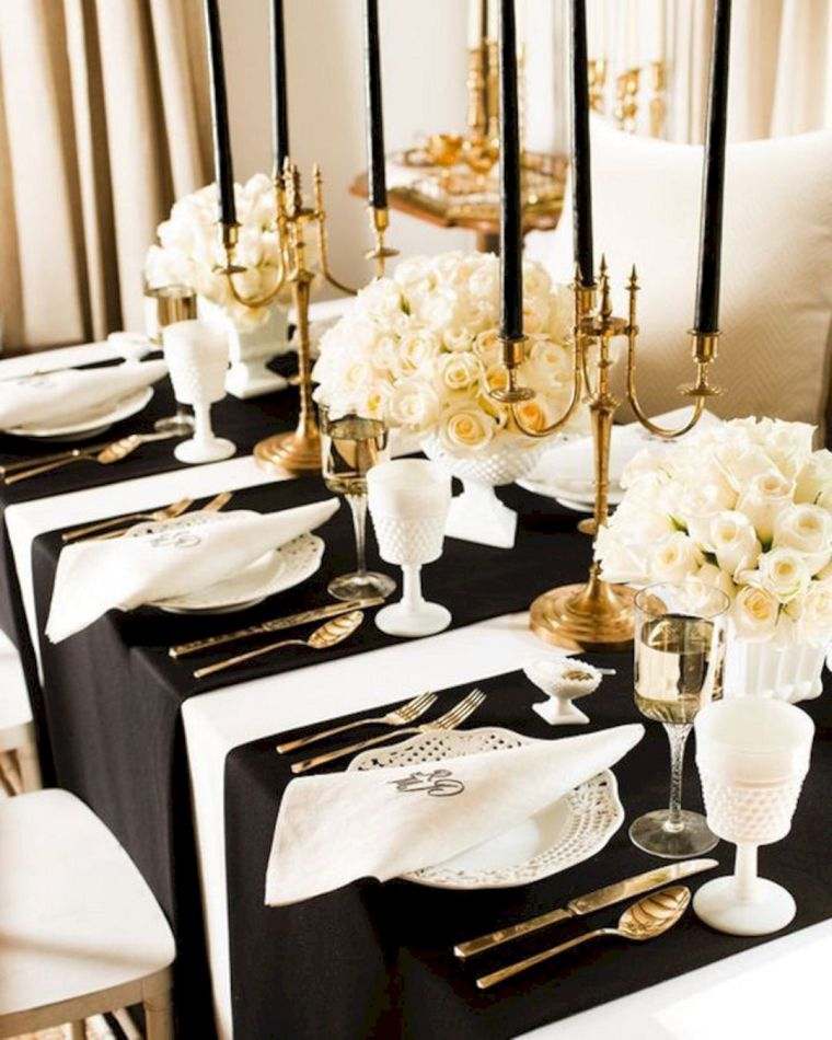 crno-zlatni stol-vjenčanje-šik dekor