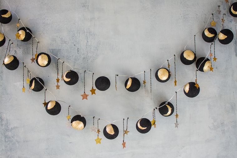 diy-halloween-garland-moon-phase