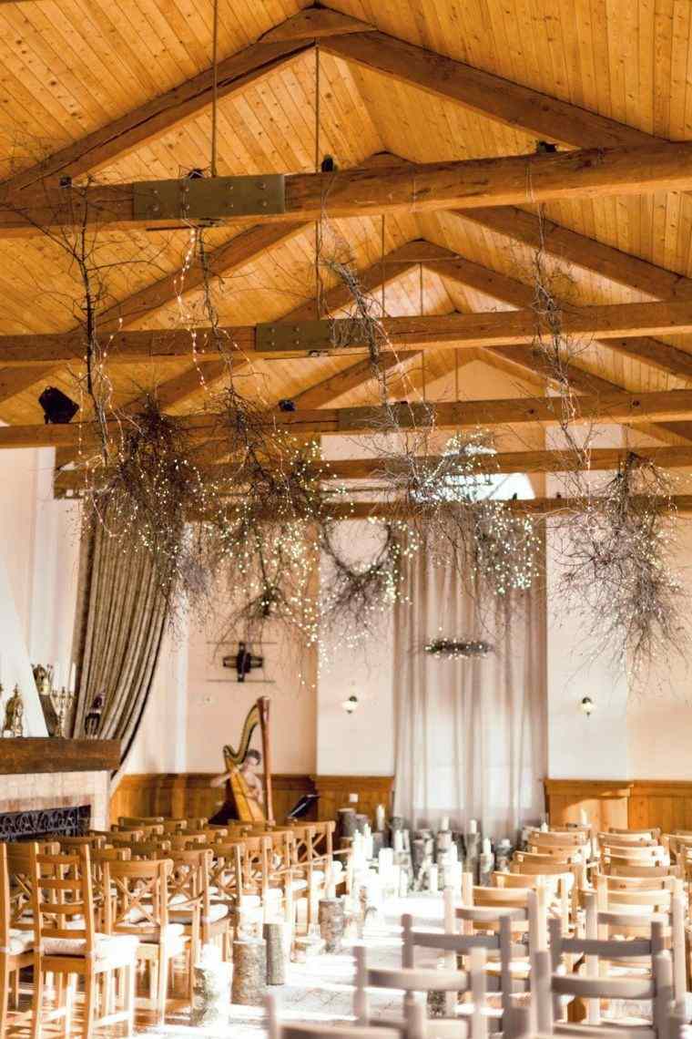 冬の結婚式の装飾納屋-素朴なシャレースタイル