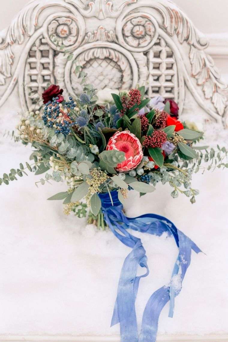žiemos-vestuvių-puokštės-gėlių-modelis