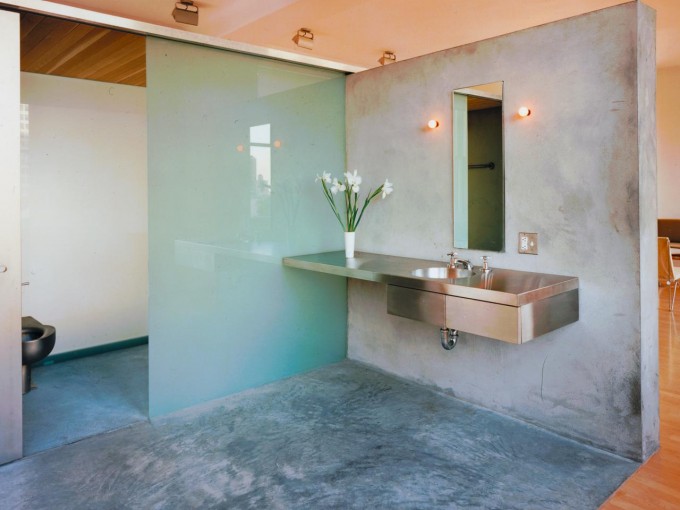 Minimalistinis pramoninis dizainas Rosenberg Niujorko vonios kambario dizainas