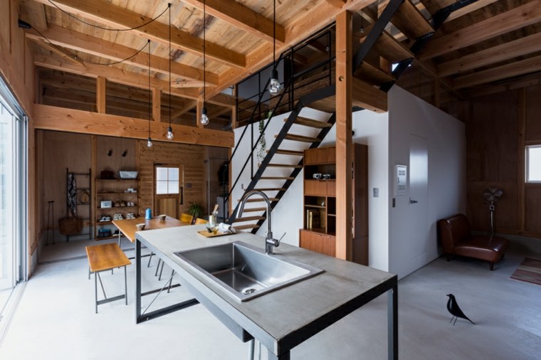 interjeras šiuolaikinis namo dizainas virtuvė centrinė sala japonija valgomasis alts dizaino studija ishibe japonija