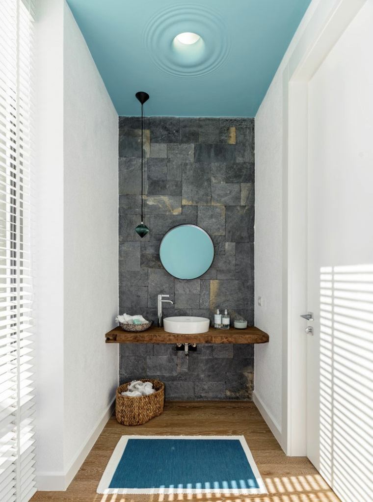 namų interjero dizaino idėja moderni apvali veidrodinė kriauklė mėlyna grindų kilimėlis ofist dizaino studija Stambulas Turkija