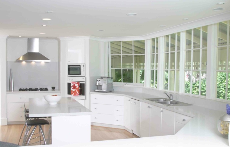 modernus namo interjeras šviesa erdvi virtuvė
